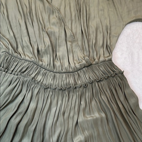 RAMY BROOK Sage Green Long Sleeve Gathered Dress Size S - Picture 11 of 12